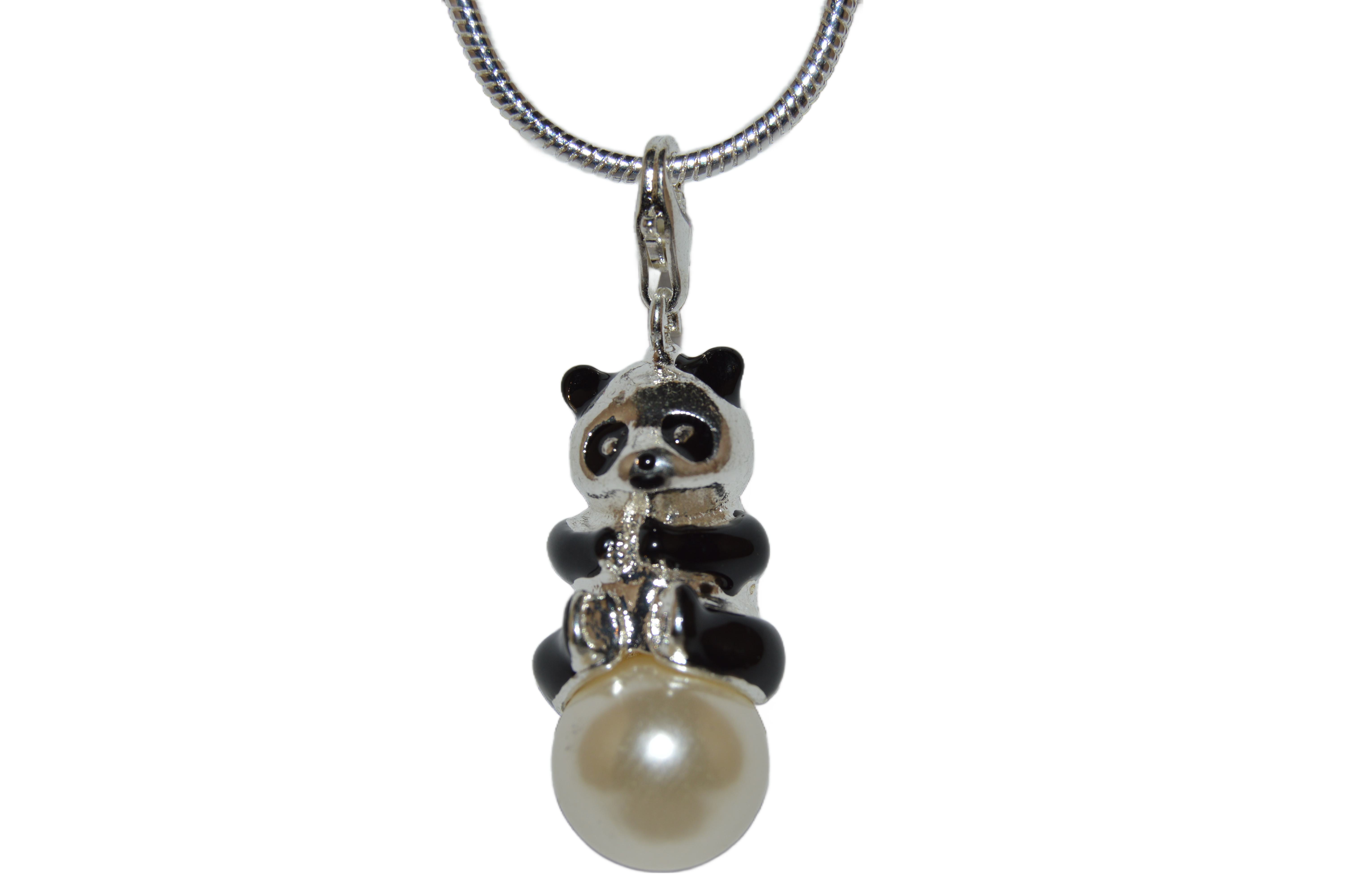Anhänger Pandabär auf Perle